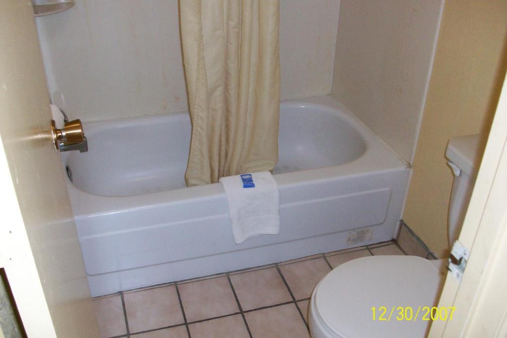 Economy Inn Farmington Oda fotoğraf