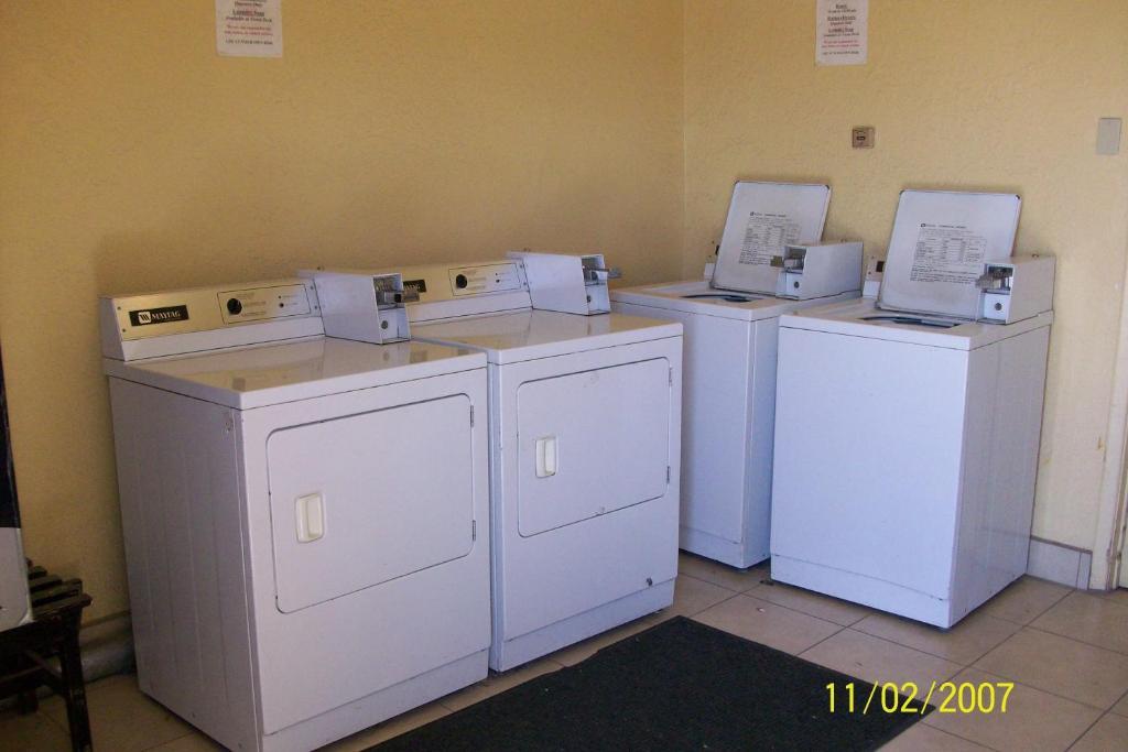 Economy Inn Farmington Dış mekan fotoğraf